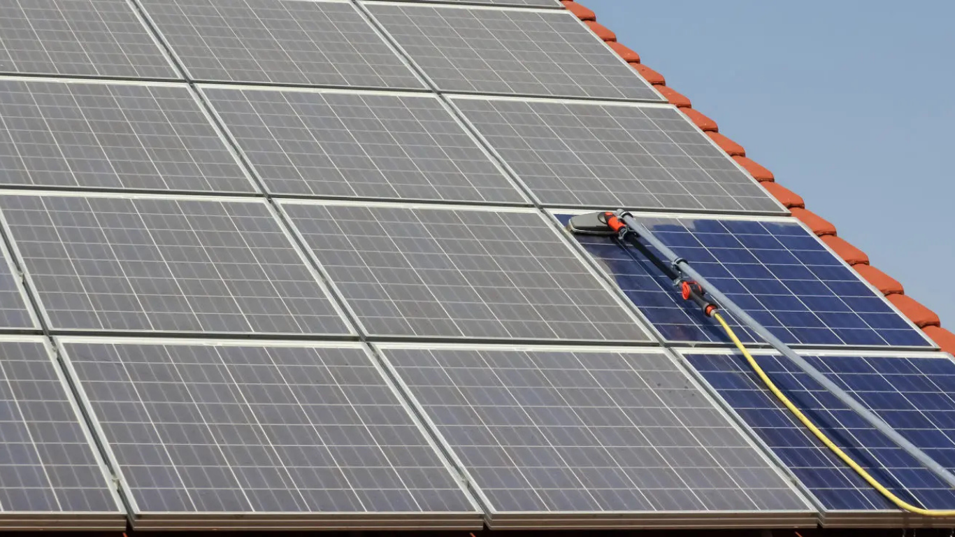Zonnepanelen Reiniging